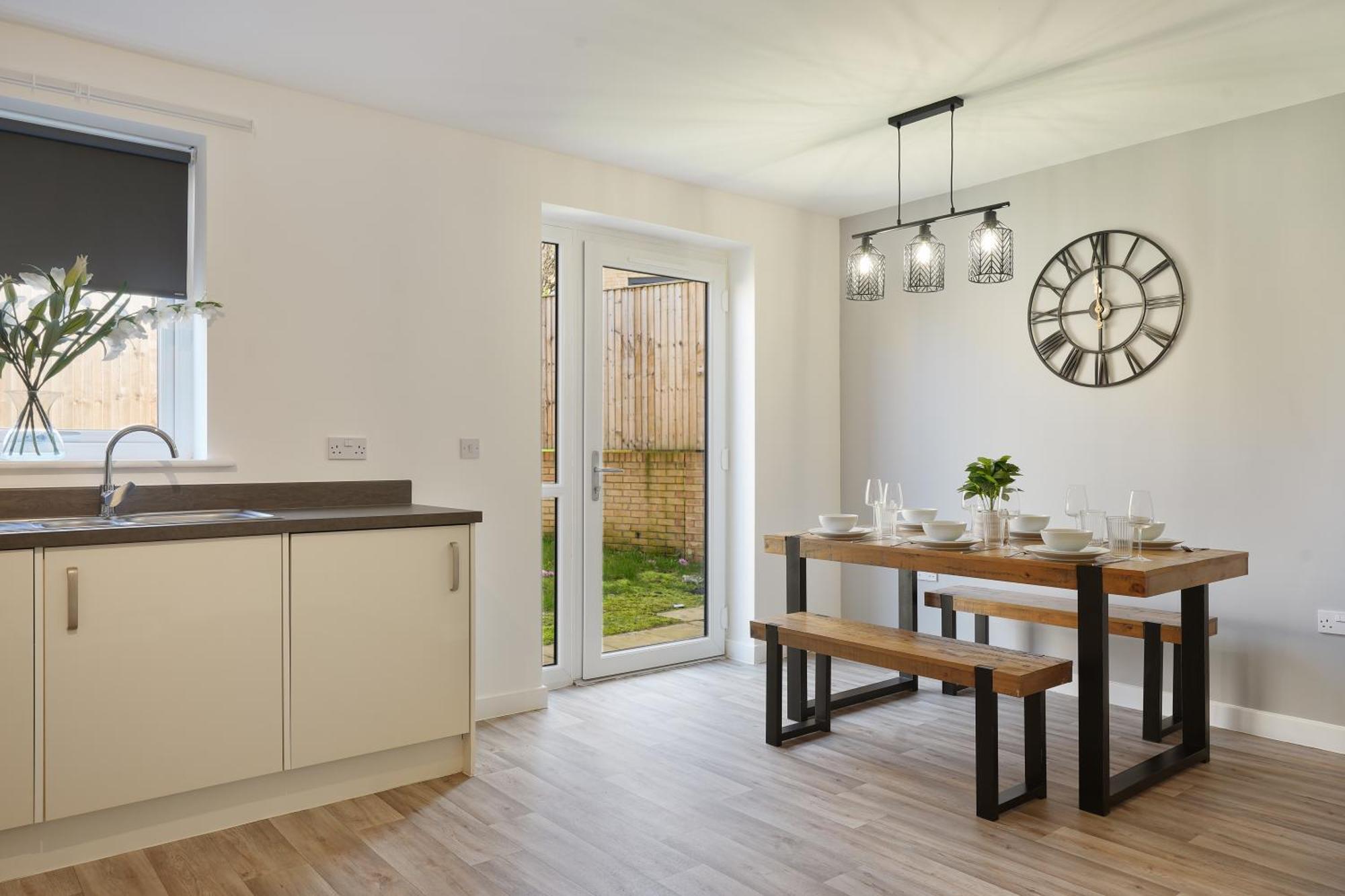 Mersey Way, Spacious 3 Bed Home, Close To Sheffield City Centre & Free Driveway Parking - Perfect For Workers, Groups & Families - Hosted By Stay Host Save エクステリア 写真