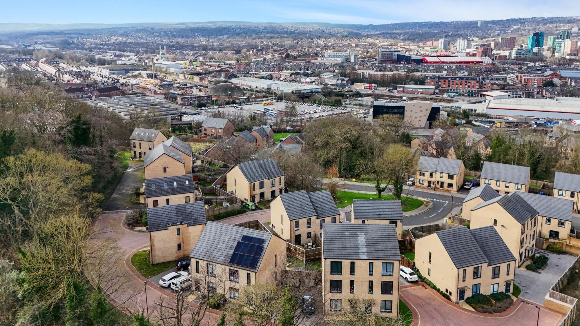 Mersey Way, Spacious 3 Bed Home, Close To Sheffield City Centre & Free Driveway Parking - Perfect For Workers, Groups & Families - Hosted By Stay Host Save エクステリア 写真