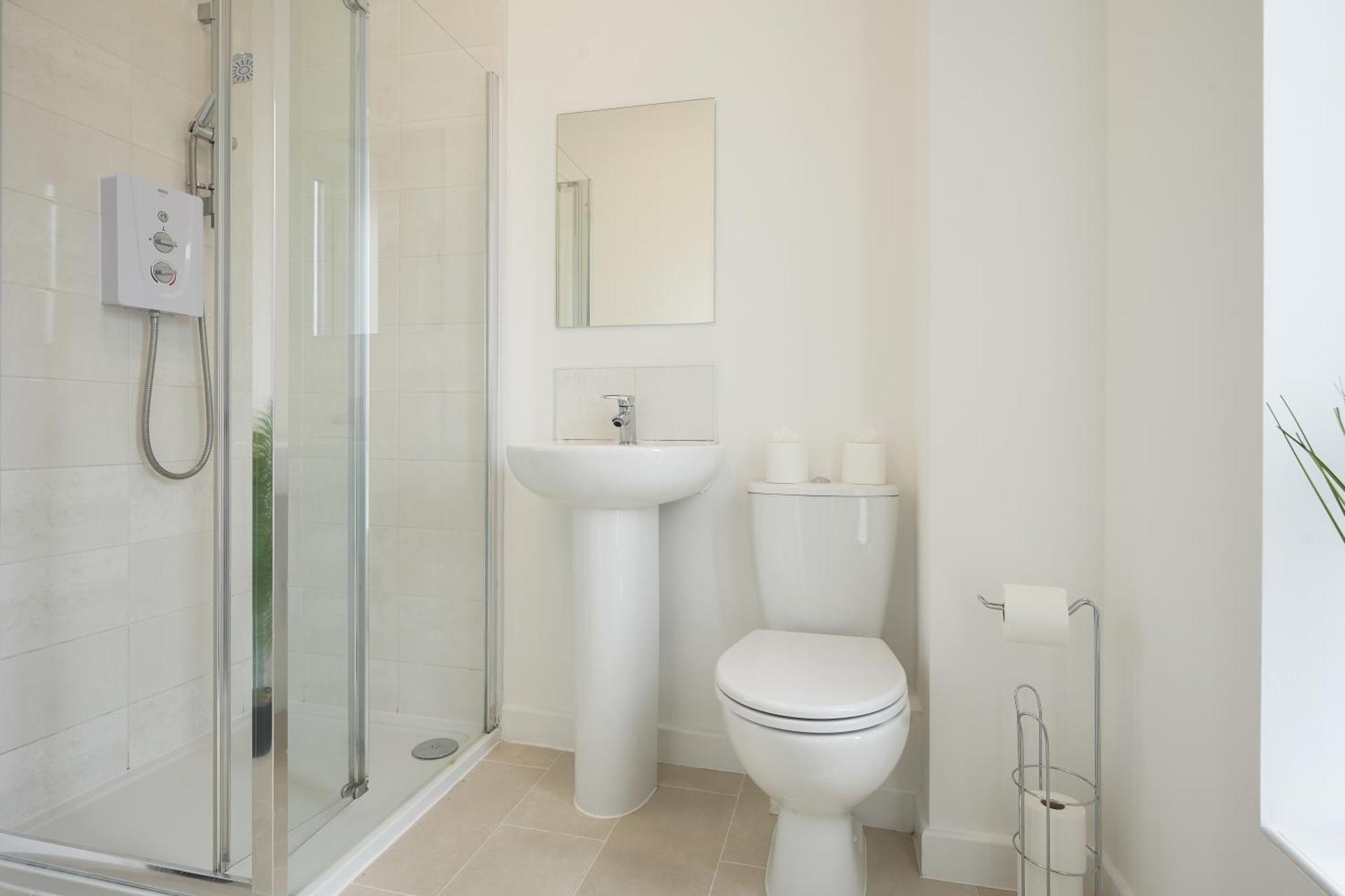 Mersey Way, Spacious 3 Bed Home, Close To Sheffield City Centre & Free Driveway Parking - Perfect For Workers, Groups & Families - Hosted By Stay Host Save エクステリア 写真