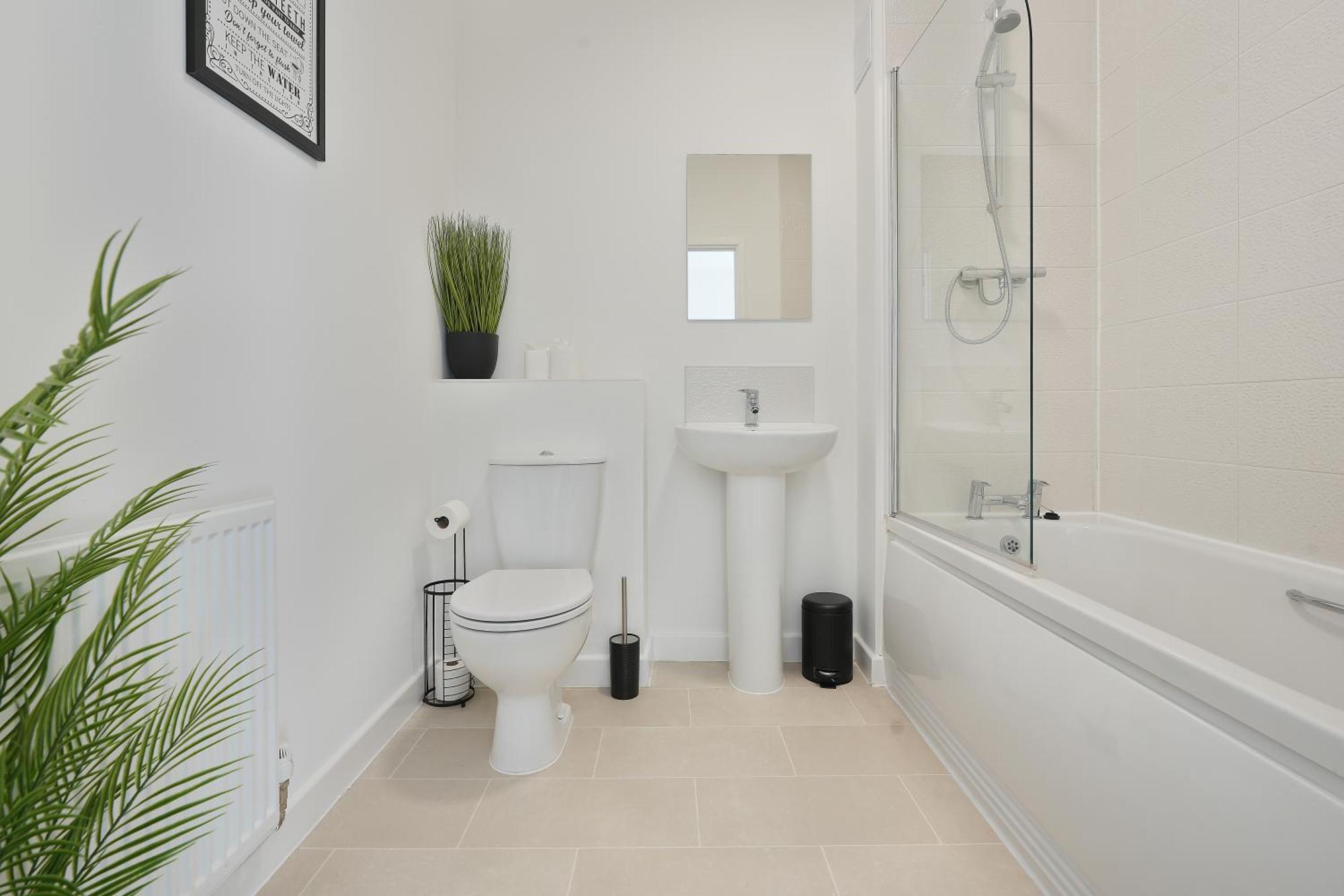 Mersey Way, Spacious 3 Bed Home, Close To Sheffield City Centre & Free Driveway Parking - Perfect For Workers, Groups & Families - Hosted By Stay Host Save エクステリア 写真