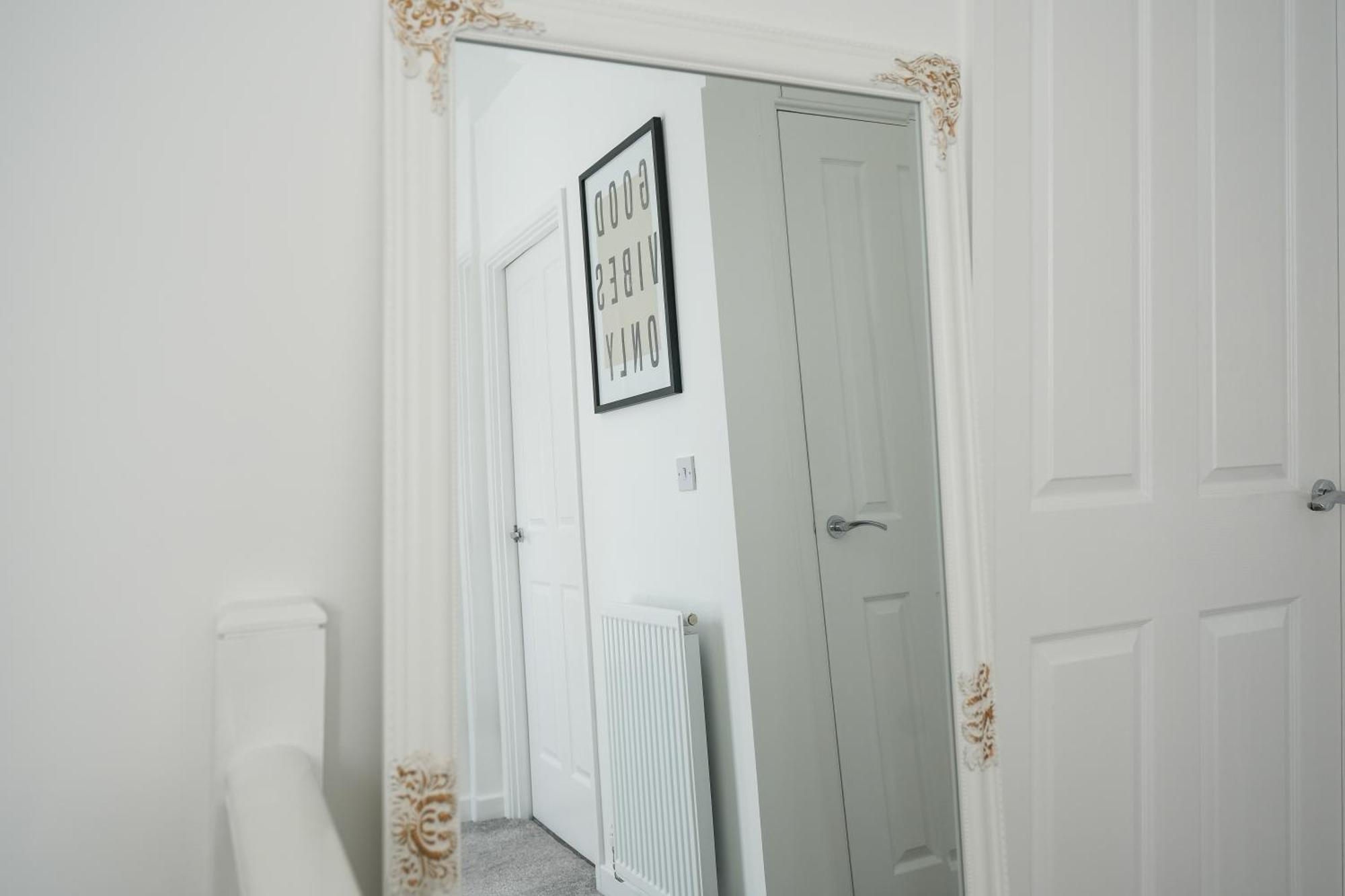 Mersey Way, Spacious 3 Bed Home, Close To Sheffield City Centre & Free Driveway Parking - Perfect For Workers, Groups & Families - Hosted By Stay Host Save エクステリア 写真